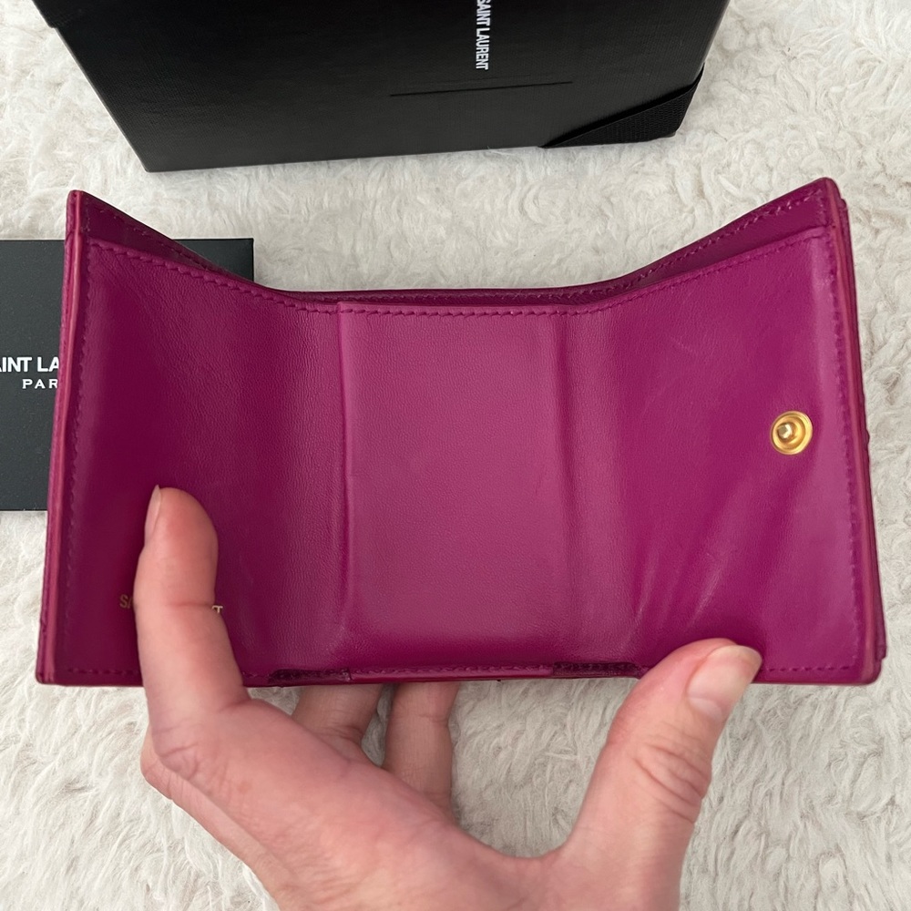 Saint Laurent Trifold Wallet - Picture 16 of 17